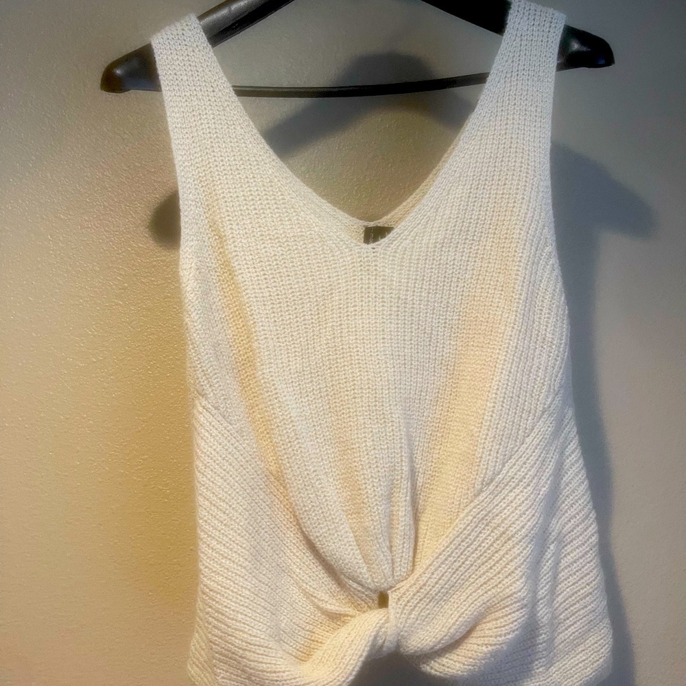 Cute knitted and tied cropped tank top